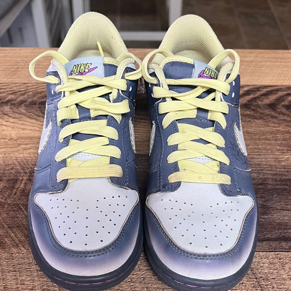 Nike Kids Sneakers in Blue and Cream